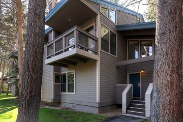 Vacation Home for 8 Guests in Bijou, South Lake Tahoe, Picture 4