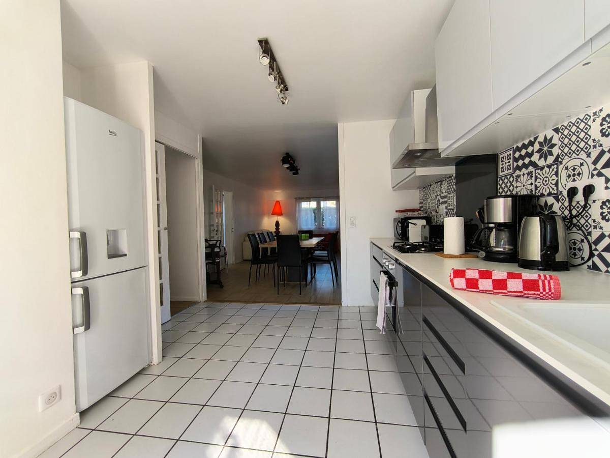 Villa 15 pers - Jardin Arbore - Calme - Parking in Pau, Béarn