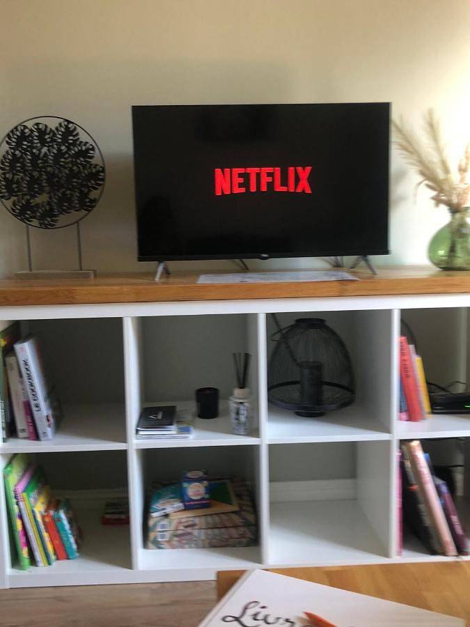 Appartement entier, Veroliv Appartement calme et cosy proche du centre ville - Lit 180 - Wifi Netflix Youtube in Le Creusot, Région d'Autun