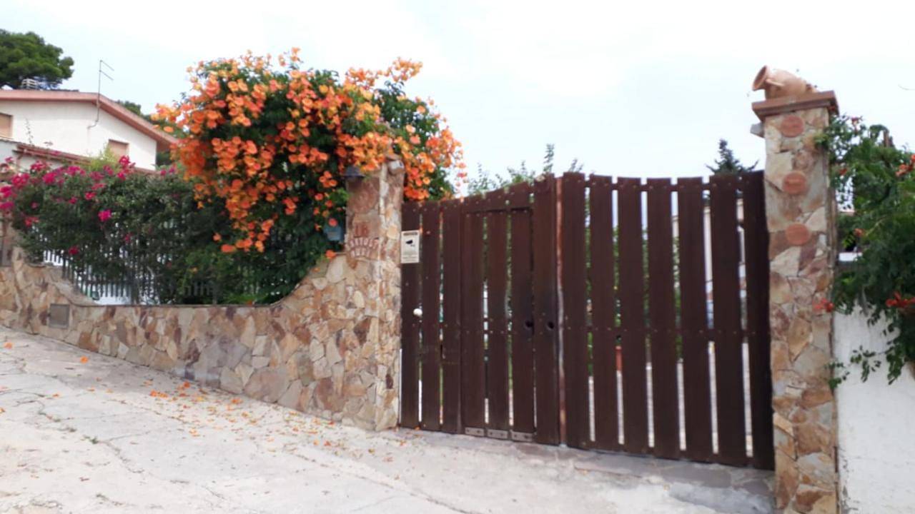 Two-Bedroom House in Porto Pino, Sant'Anna Arresi