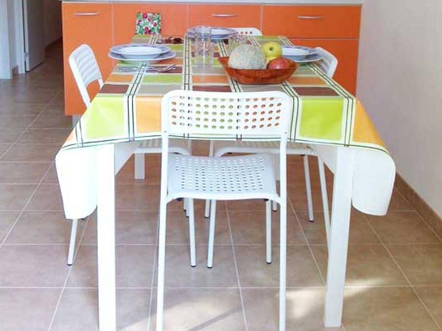 Heliopolis Camping & Village - Bungalow 4 persons - Bungalow Helios in Teramo Province