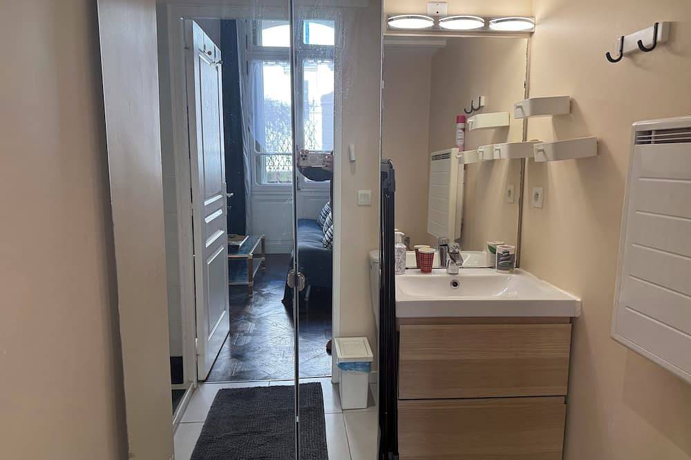 Apartamento entero, Estudio con jardín en el centro de la ciudad cerca del mar in Béziers, Côte d'Améthyste