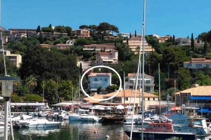 Location de vacances pour 2 personnes dans Port Du Lavandou