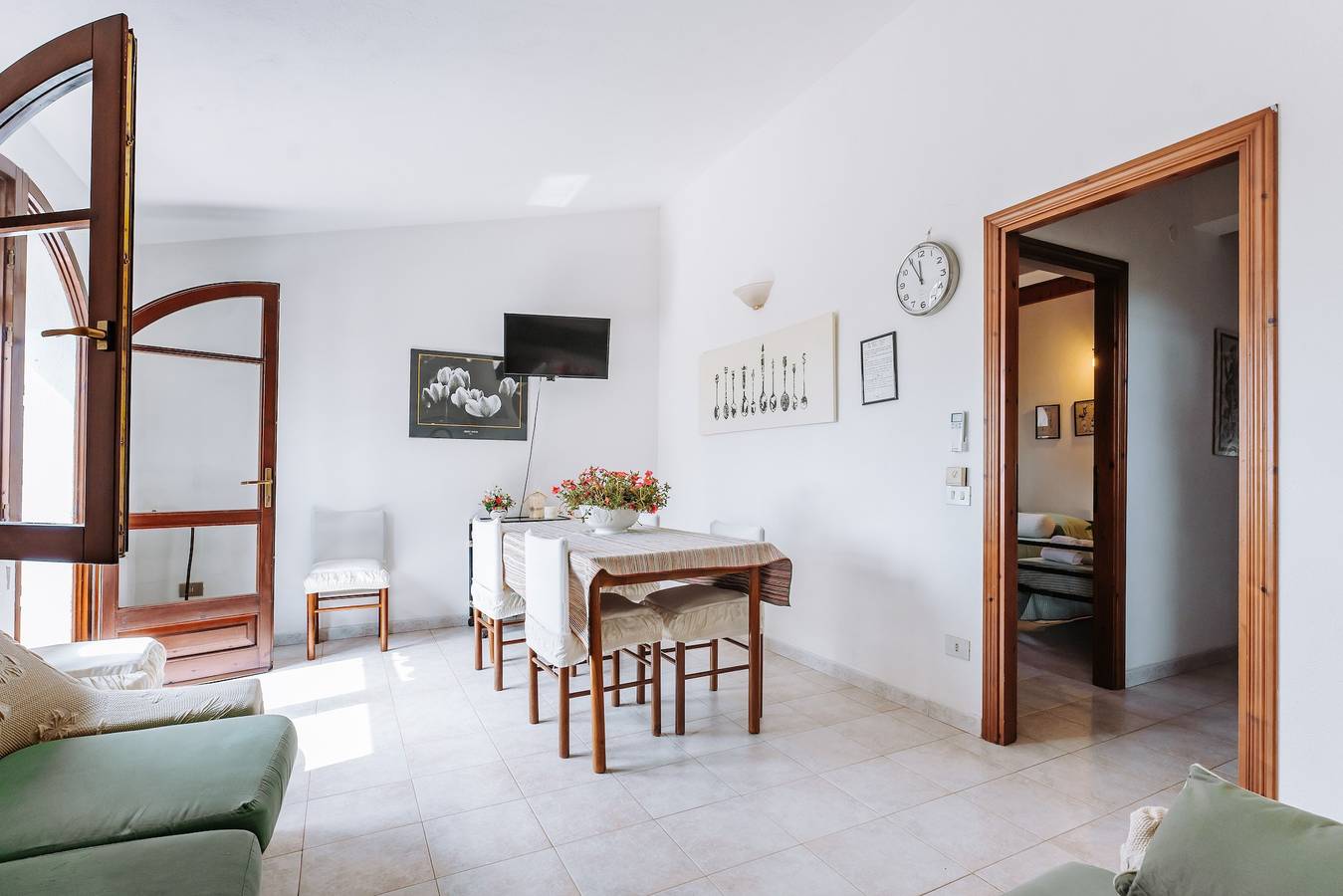 Casa vacacional "Soberania" con vistas al mar, terraza privada y jardín privado in Santa Margherita di Pula, Región de Pula