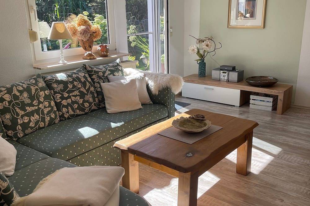 Ganze Wohnung, Ferienwohnung/App. für 2 Gäste mit 70m² in Lauchhammer in Lauchhammer, Naturpark niederlausitzer heidelandschaft (Brandenburg)