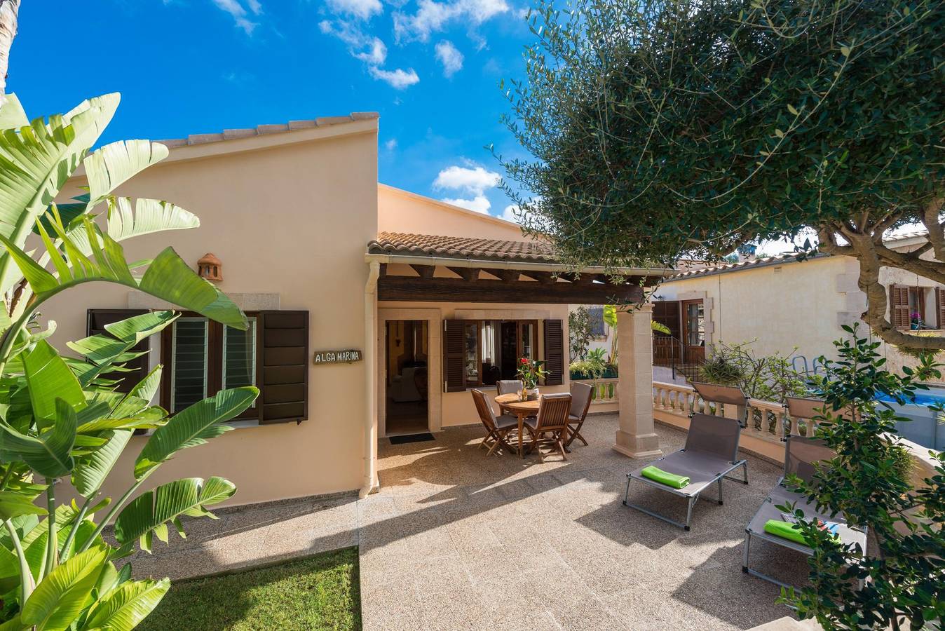 Alga Marina - Fantástica casa, con bonita terraza, a sólo 550 m de la playa de Son Serra de Marina. Wifi Gratis in Playa Son Serra de Marina, Santa Margalida