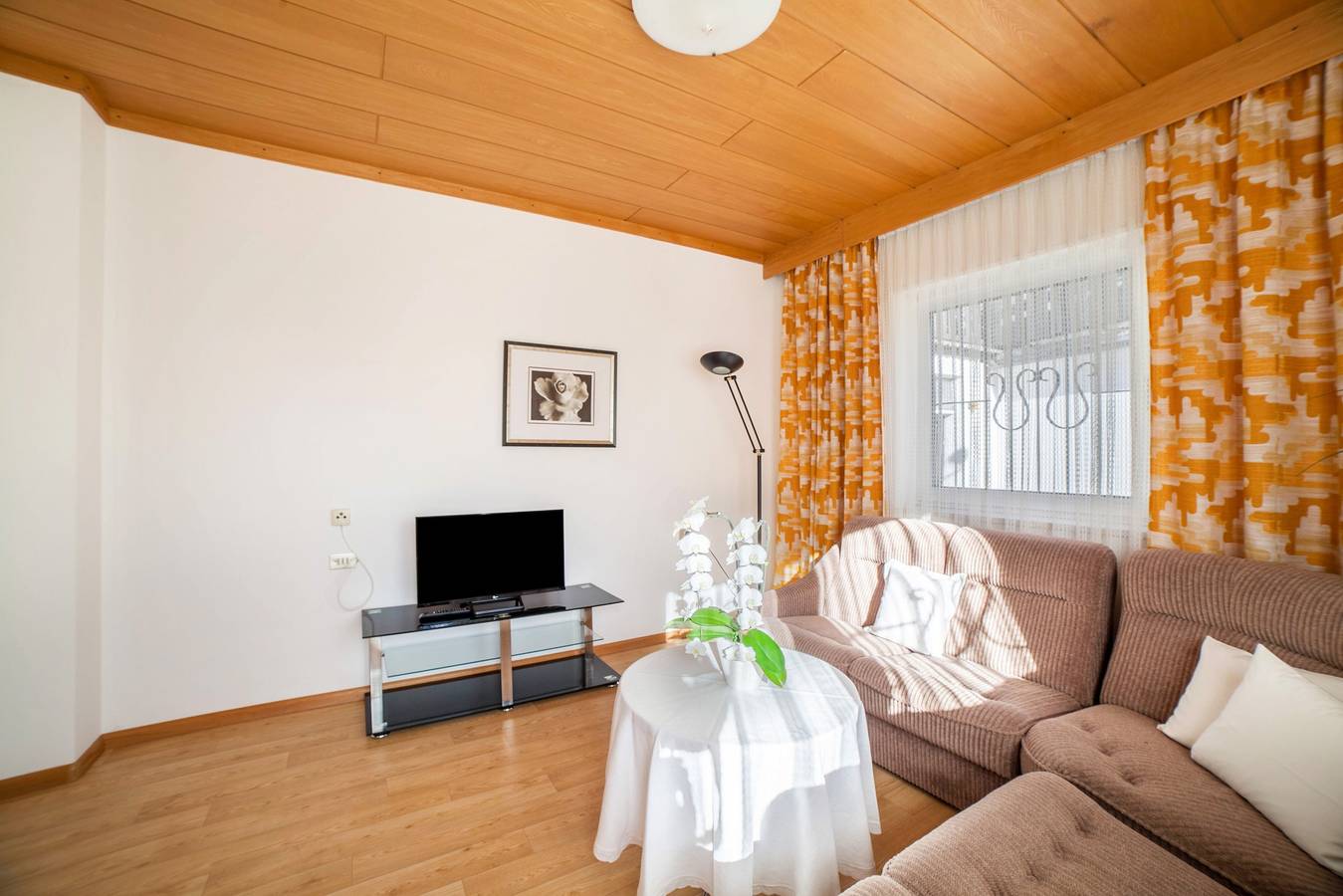 Ganze Wohnung, Ferienwohnung 'Residenz Pichler 8' mit Bergblick, Terrasse & Wlan in Stubaier Alpen, St. Leonhard in Passeier