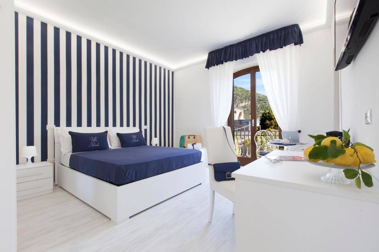 Double Room with Garden View in Piano di Sorrento, Sorrento Coast