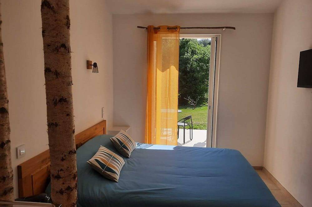 Apartamento entero, Cabanon with beautiful swimming pool in Provence between Aix en Provence and Marseille in Simiane-Collongue, Region de Aix-en-Provence