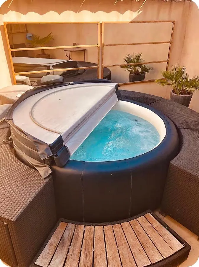 Apartamento de vacaciones para 2 personas, con terraza y jacuzzi - 1