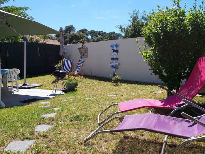 Location de vacances pour 4 personnes, avec terrasse et piscine dans Plage De Ragnette - 2