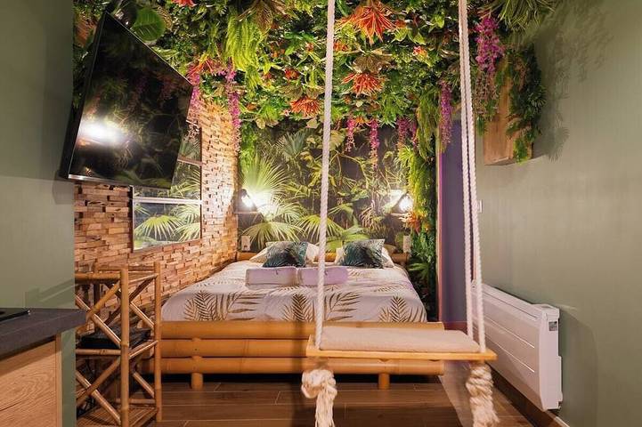Apartamento entero, Suite Jungle & Spa - Romantic escape in La Flèche, Sarthe