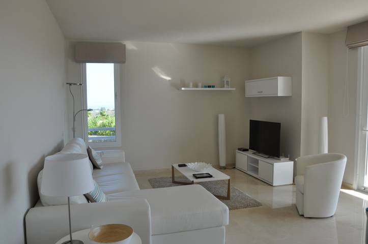 Ferienwohnung für 6 Personen, mit Kinderpool und Terrasse sowie Garten, kinderfreundlich in Málaga Provinz - 4