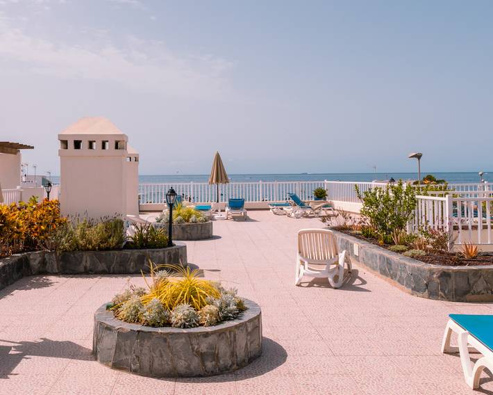 Gîte pour 6 personnes, avec terrasse et piscine dans La Caleta - 4