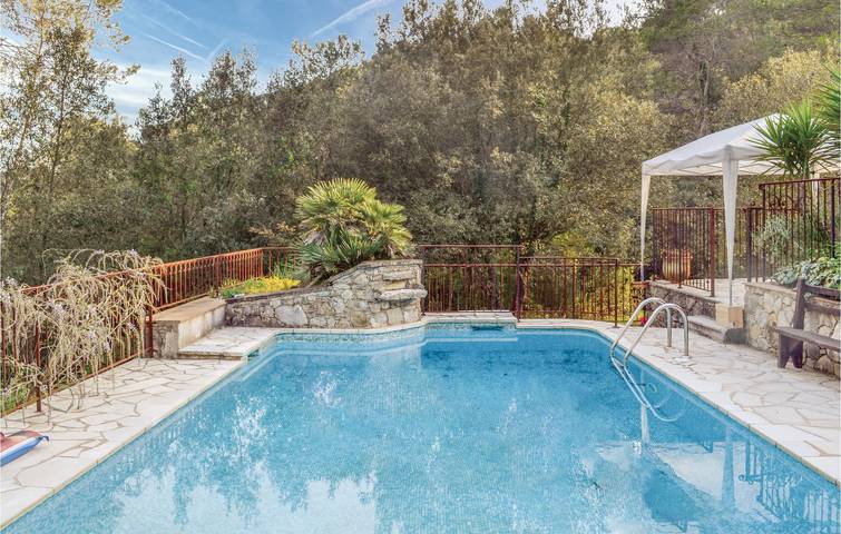Abgelegenes 180qm Apartment mit AC, Pool & Parkplatz in La Roquette-sur-Siagne, Mittelmeerküste (Frankreich)