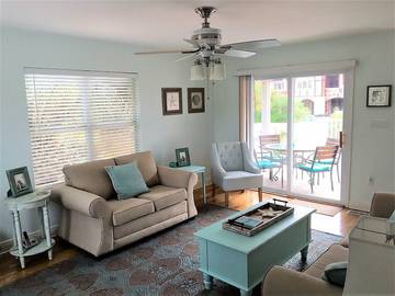 Vacation House for 8 Guests in Destin, Emerald Coast, Picture 4