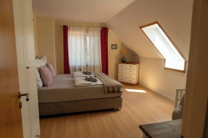 Casa de vacaciones para hasta 12 personas en el mar Báltico / Bodden con sauna en bote de remos in Mesekenhagen, Vorpommern Greifswald