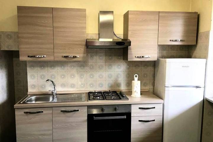 Gîte pour 7 personnes, avec balcon et vue à Potenza - 2