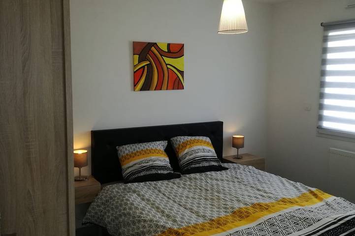 Gîte pour 4 personnes, avec piscine ainsi que terrasse et jacuzzi à Landéda - 2