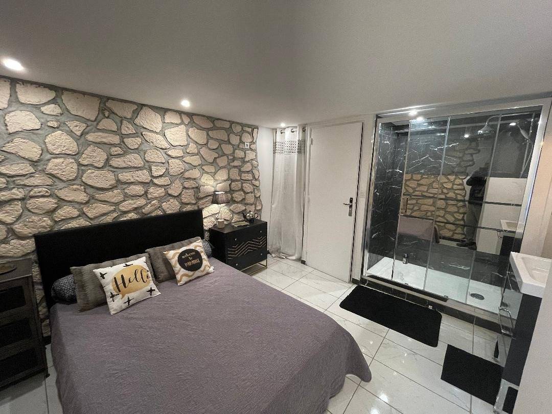 Maison d'hôtes, près métro Villejuif Aragon - Chambre 2 in Vitry-sur-Seine, Val-de-Marne