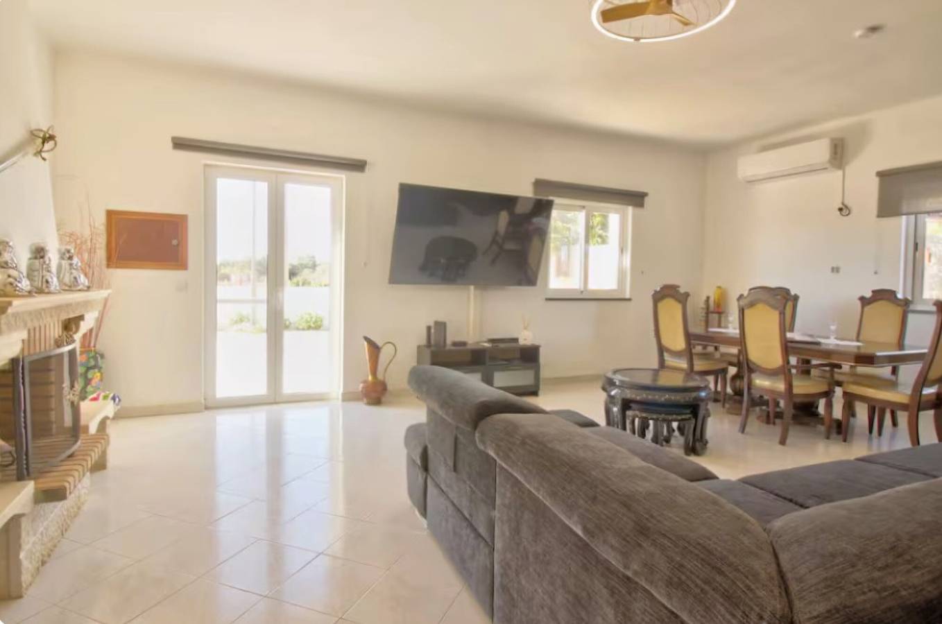 Habitación 'Quarto 3' con piscina compartida, terraza compartida y Wi-Fi in Moncarapacho, Ria Formosa