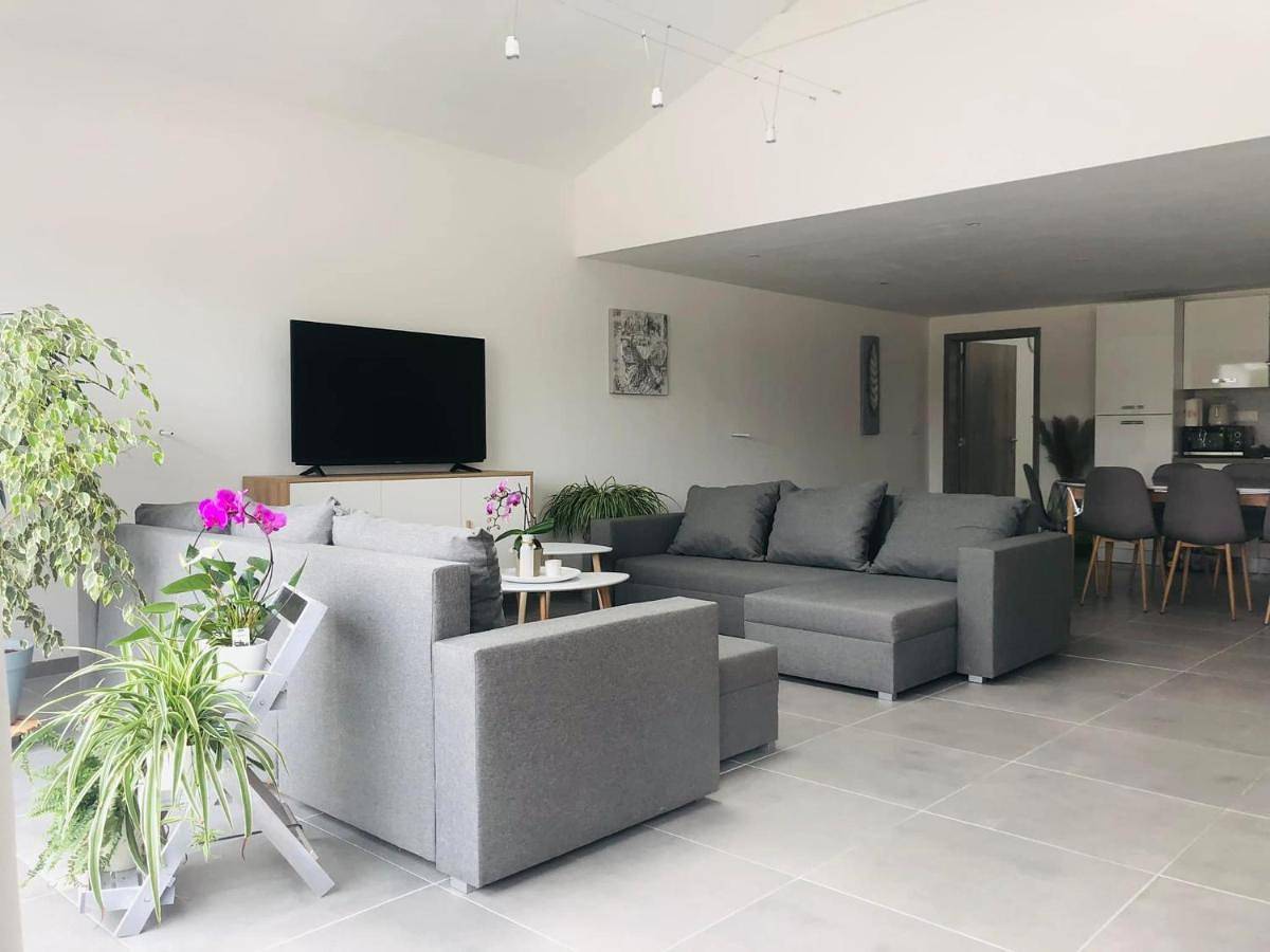 Two-Bedroom House in Mettet, Région de Namur