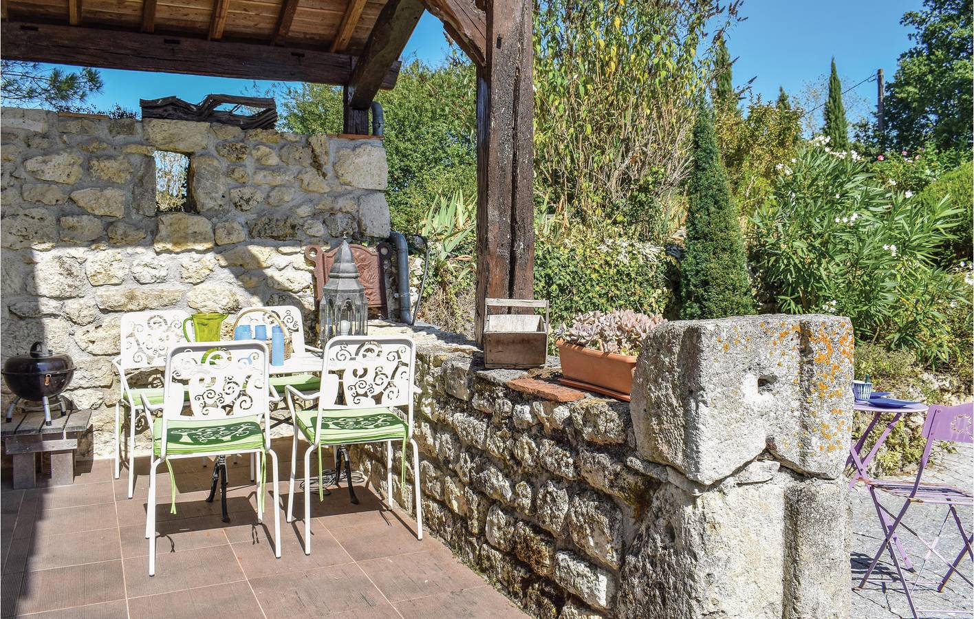 Apartamento junto a la piscina cerca de Sembas in Sembas, Región de Villeneuve-sur-Lot