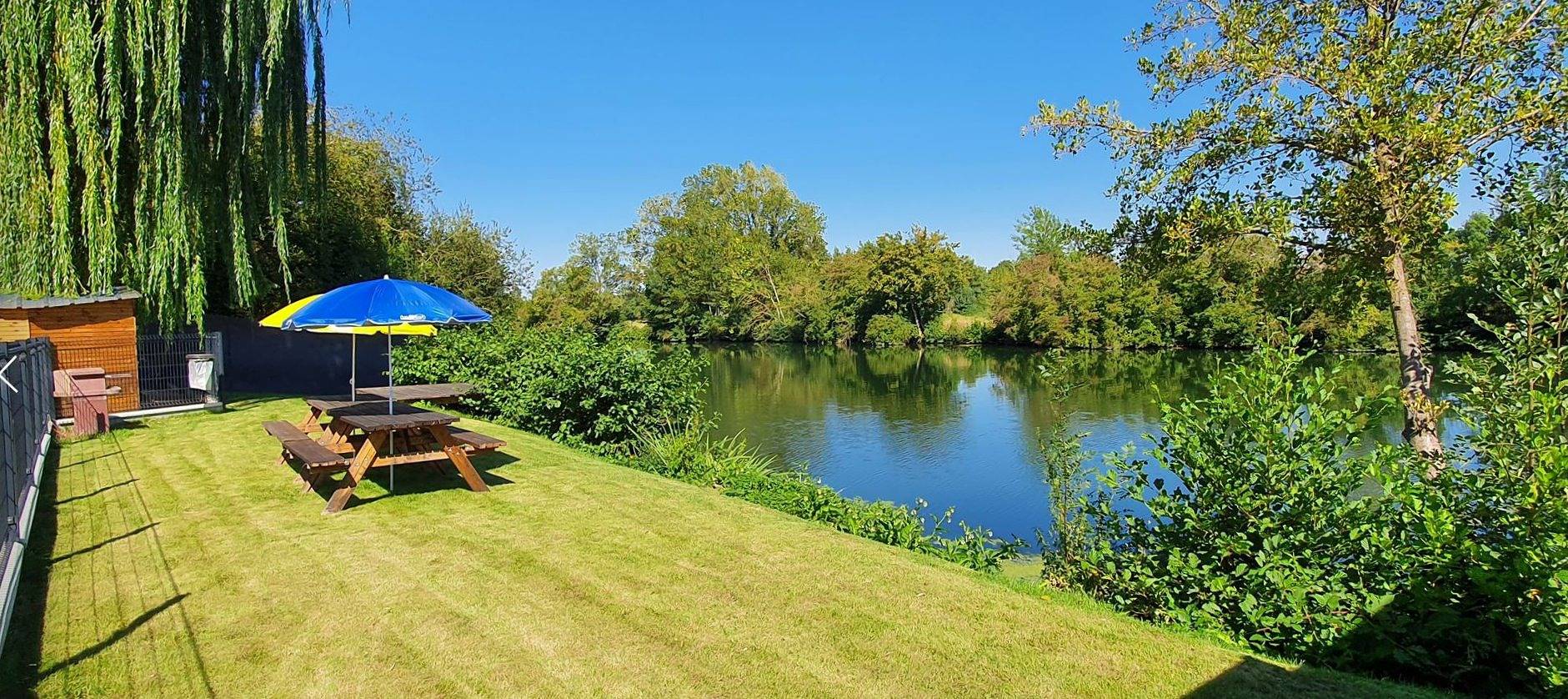 Gîte la Terrasse du Loir à 2 km du Zoo de la Flèche in La Flèche, Sarthe