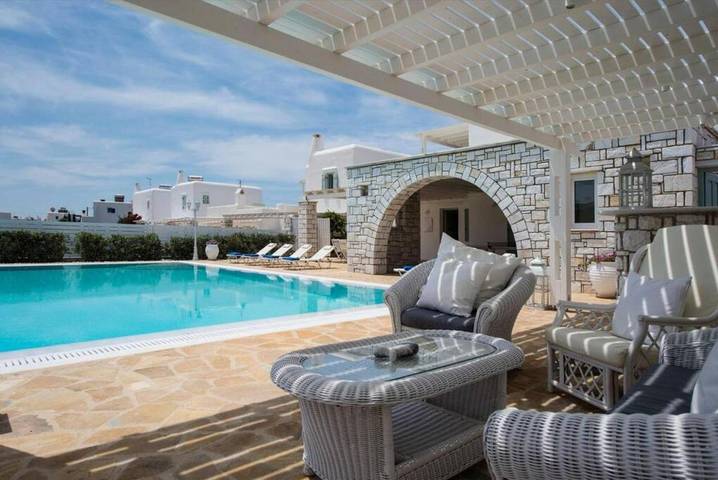 Location de vacances pour 8 personnes, avec jardin ainsi que piscine et jacuzzi dans Aliki - 4