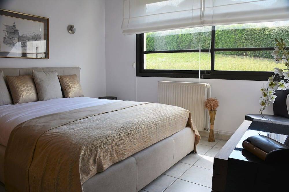 Appartement entier, Apartment in pleasant residence. 10 minutes' walk from the center of Clermont Ferrand in Chamalières, Parc naturel régional des Volcans d'Auvergne