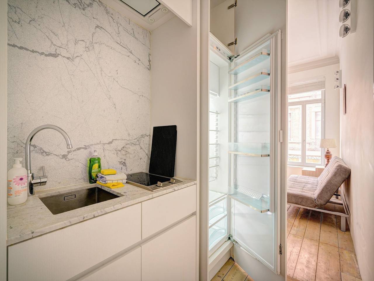 Apartamento entero, Encantador y luminoso Stone Lodge in Amberes, Región de Amberes