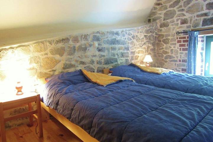 Location de vacances pour 6 personnes, avec balcon et jardin, animaux acceptés dans Treignes - 2