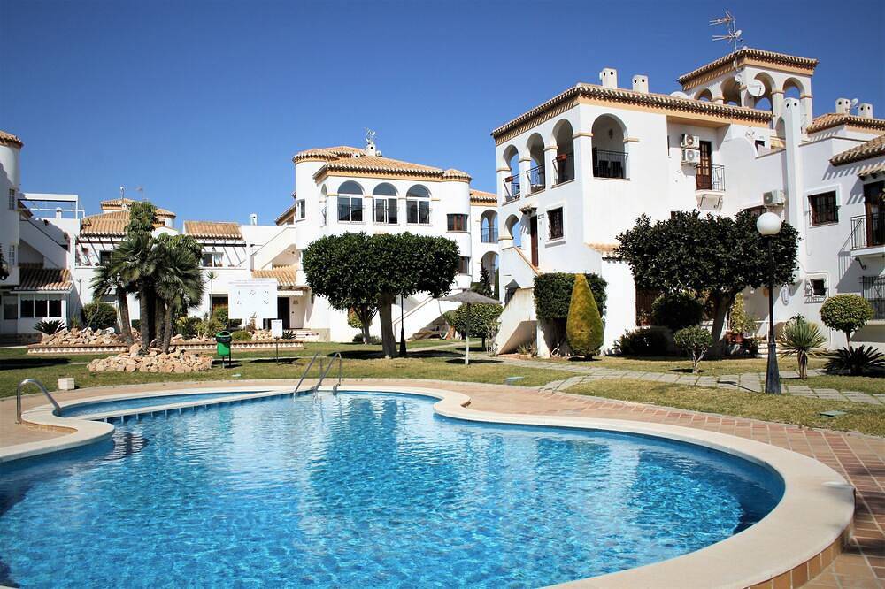 Beautiful Mediterranean bungalow in Playa Flamenca, Orihuela