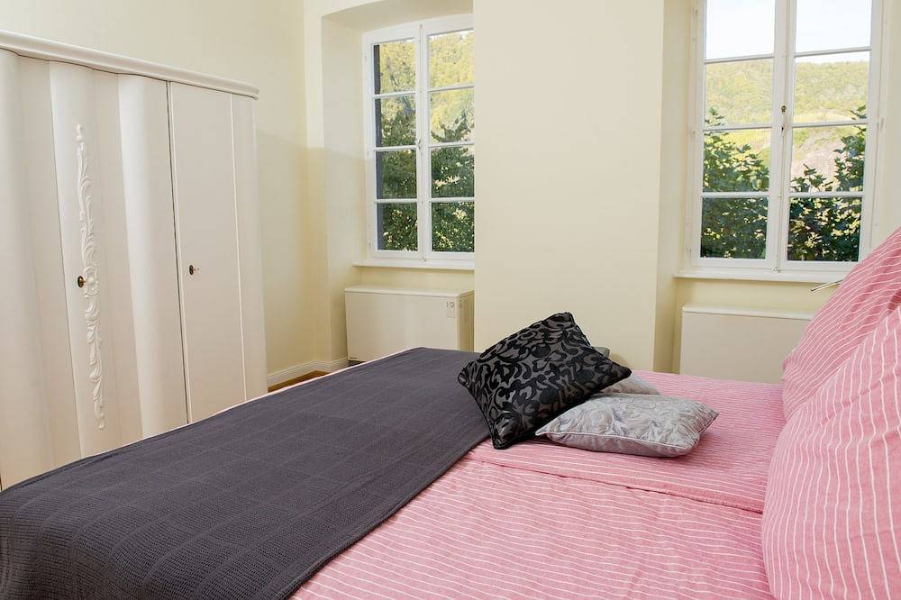 Ganze Wohnung, Fewo \"Beletage\" im alten Gutshaus in Bremm, Cochem-Zell