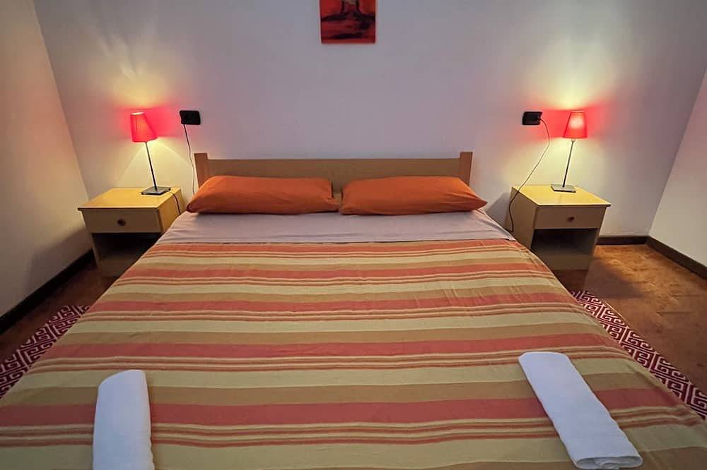 Appartamento intero, Beautiful sea view with pool & 2 bathrooms, on 100m2, pets welcome! in Zambrone, Provincia di Vibo Valentia
