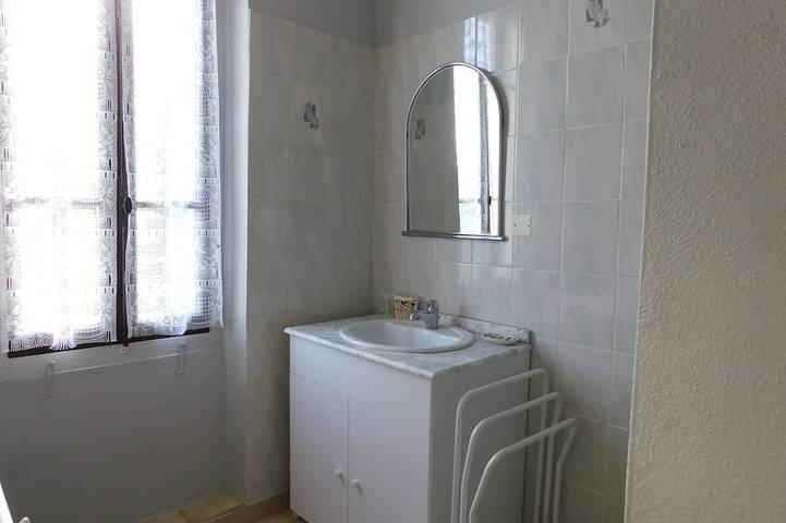 Mas provençal in wine-growing estate with swimming pool (11mx5m) in Saint-Alexandre, Nimes und Umgebung