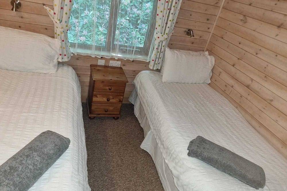 5* Shorefield Park - Fantastic 3 Bed Lodge (Sleeps 6) - Private Wifi in Milford-on-Sea, Hampshire