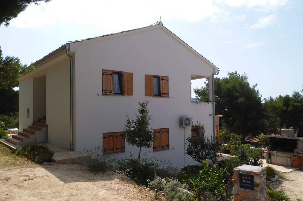 Ganze Wohnung, 1-Zimmer-Ferienwohnung mit Terrasse Primosten (A-17696-a) in Primosten, Šibenik-Knin