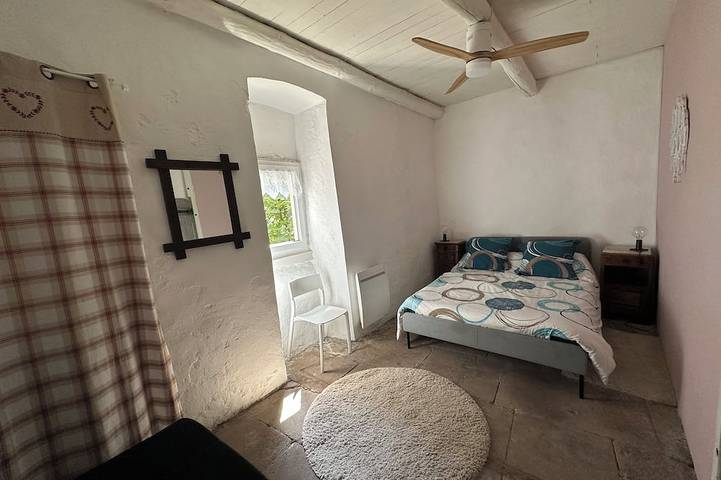 Location de vacances pour 12 personnes, avec jardin à Les Salelles - 2