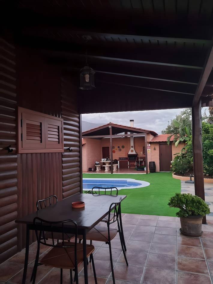 Vacation Home "La Molineta" with Mountain View, Pool, Garden, Terrace & Wi-Fi in La Hidalga, Arafo region