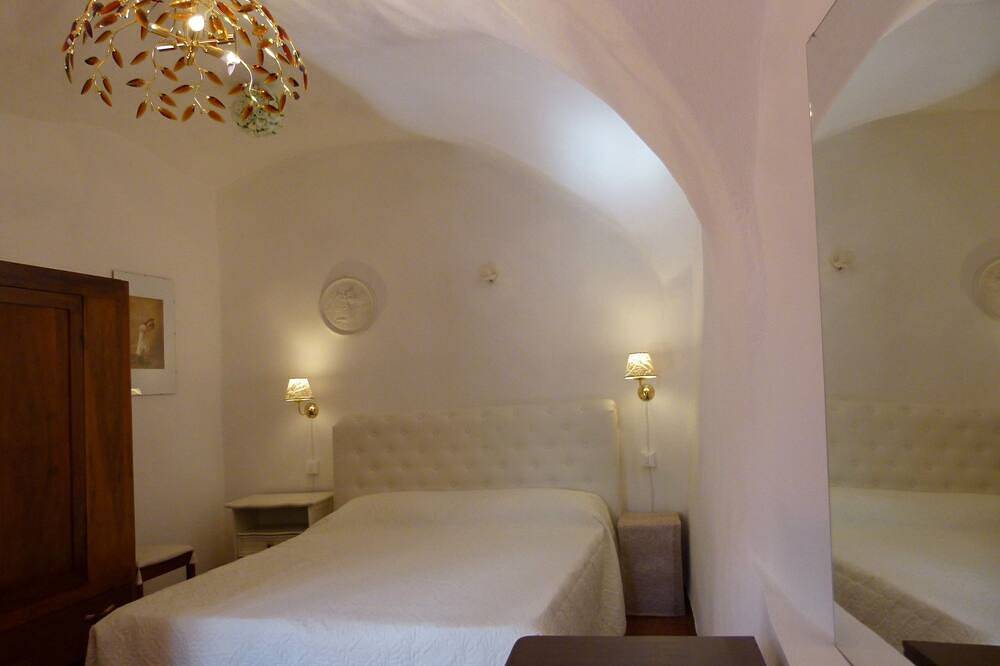 Ganze Wohnung, Casa Rosa - Ferienwohnung an der Blumenriviera - Qualitaet zum Guten Preis in Diano San Pietro, Riviera di Ponente