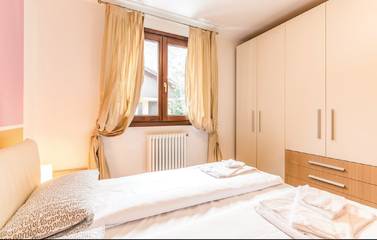 Gîte pour 4 personnes, avec balcon et sauna, animaux acceptés à Carisolo