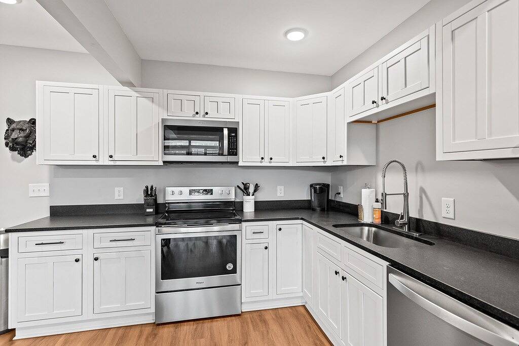 Ganze Wohnung, Luxus Custom Penthouse im Zentrum von Downtown Auburn in Auburn (AL), Alabama