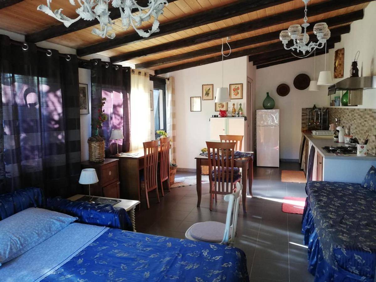Appartamento intero, Studio Apartment in San Giovanni La Punta, Catania e dintorni