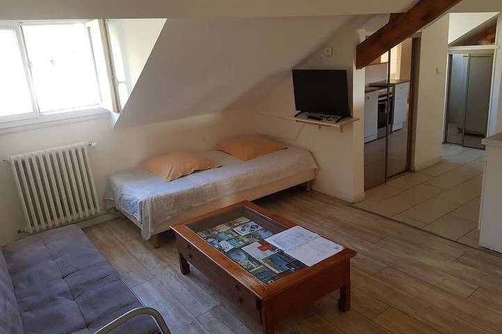 Apartamento entero, Grand T4 Proche Santuaires in Lourdes (Altos Pirineos), Altos Pirineos