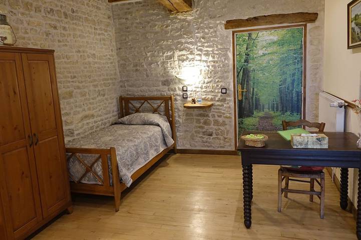 Maison d’hôte pour 5 personnes, avec jardin et piscine au Parc Naturel Régional du Marais poitevin - 2