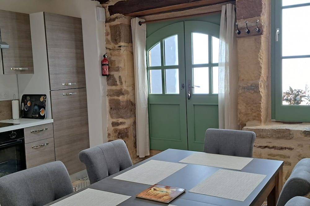 Charmante maison de village in Saint-Côme-d'Olt, Parc naturel régional de l'Aubrac