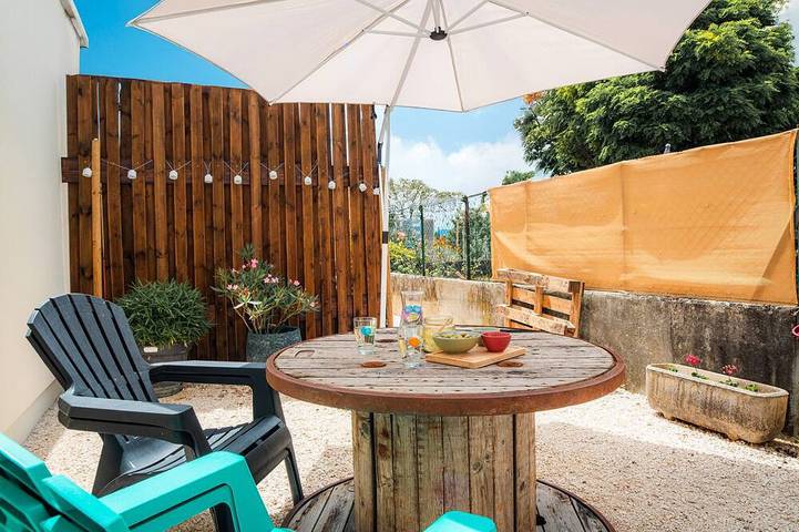 Maison de vacances pour 4 personnes, avec terrasse et jardin à Voiron