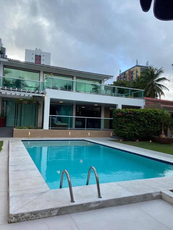 Casas e apartamentos de temporada para 18 pessoas, com vista e jardim e ainda piscina em Olinda