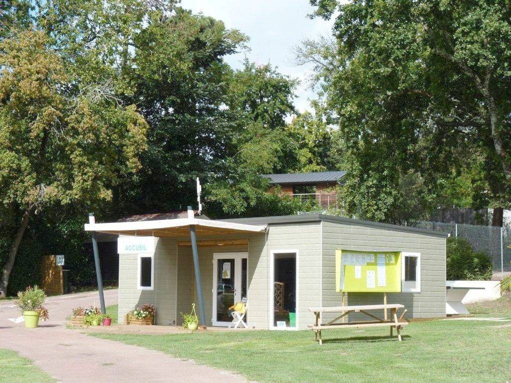 Camping Les Chênes Verts in Meschers-sur-Gironde, Région de Rochefort